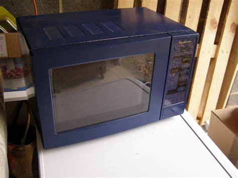 Panasonic 800 watt microwave oven in blue | in Witney, Oxfordshire ...