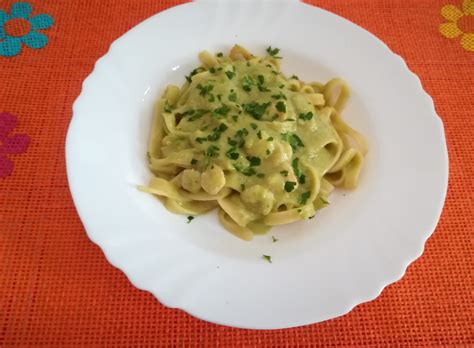 Tagliatelle Alla Crema Di Piselli E Gamberetti Un Idea Al Giorno