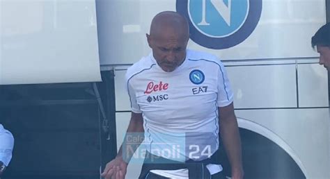 Napoli Parte Per Firenze Le Immagini Degli Azzurri Alla Stazione