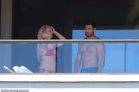PICTURE EXCLUSIVE Britney Spears Shows Off Her Bikini Body On The Balcony Of Their Resort In