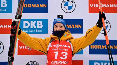 Biathlon in Oberhof Benedikt Doll feiert Sprintsieg Preuß bejubelt