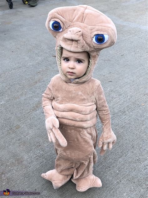 E.T. Costume | DIY Costumes Under $25 - Photo 2/2