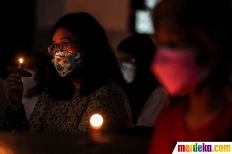 Foto Suasana Ibadah Malam Natal Di Gpib Effatha Merdeka