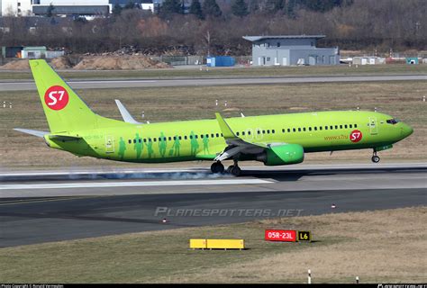 VQ BKV S7 Siberia Airlines Boeing 737 8ZS WL Photo By Ronald