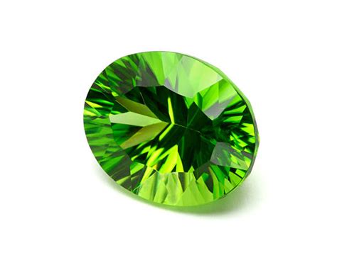 Peridot: Meaning, Healing Properties, and Powers