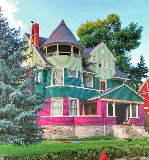 Pin By Nora Gholson On Living With Color Victorian Homes House