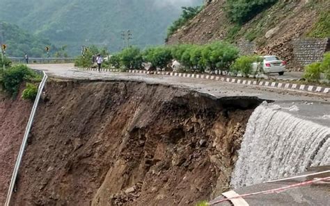 Uttarakhand Badrinath National Highway Blocked Due To Landslide In Chamoli