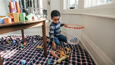 How Montessori Teachers Get Kids To Clean Up Their Toys Chores For