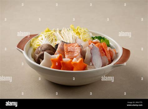 Sumo Wrestlers' Hot Pot，Seafood CHANKO SUMO Hot Pot Stock Photo - Alamy