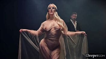 Más profundo La diosa con curvas Vic Marie es dominada y follada duro XVIDEOS