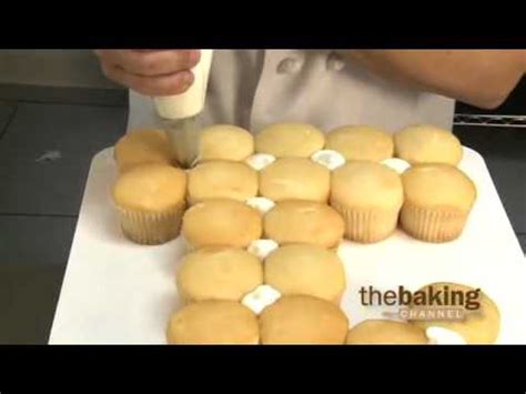 How To Make Pull Apart Cupcake Cakes