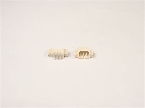 Lot Of 9 53261 0371 Molex PicoBlade Header Right Angle Surface Mount 3