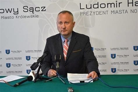 Nowy S Cz Zdaniem Prokuratury Prezydent Ludomir Handzel Nie Odpowiada