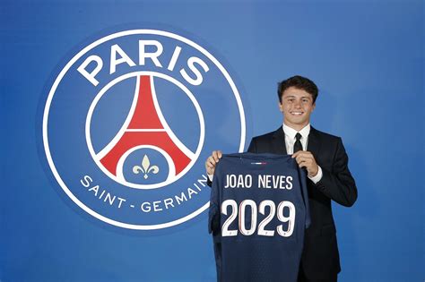 PSG Salaire durée les détails du contrat signé par João Neves