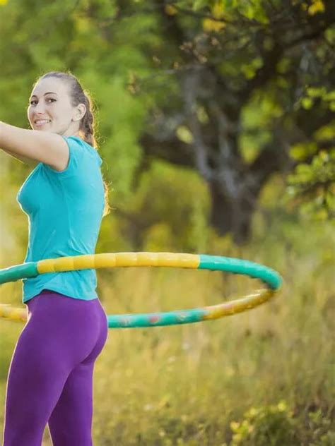 Abnehmen Mit Hula Hoop So Purzeln Die Pfunde Hula Hoop Workout Hula