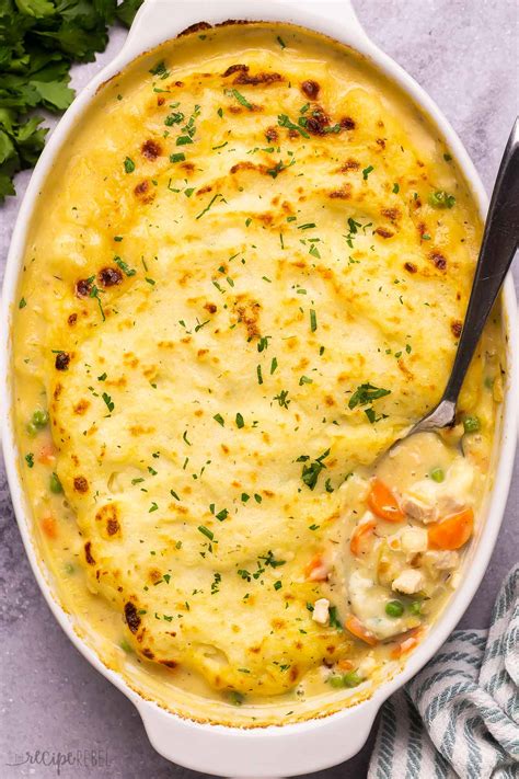 Creamy Turkey Shepherds Pie Using Thanksgiving Leftovers