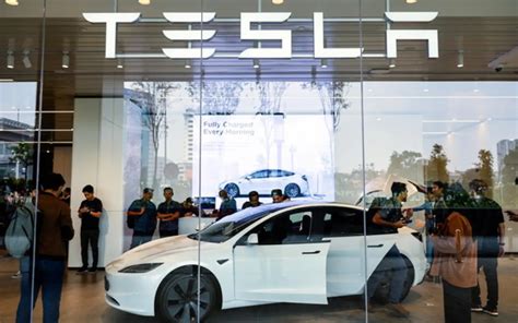 Gagal Bersaing Dengan EV China Tesla Batal Pelan Kembang Operasi Kata