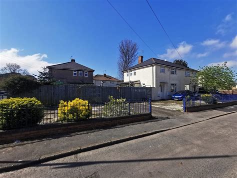 Camerton Grove Preston Road HU9 3 Bed Semi Detached House 725 Pcm