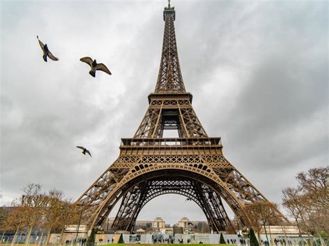 Social La Tour Eiffel Ferm E D S Ce Lundi En Raison D Une Gr Ve