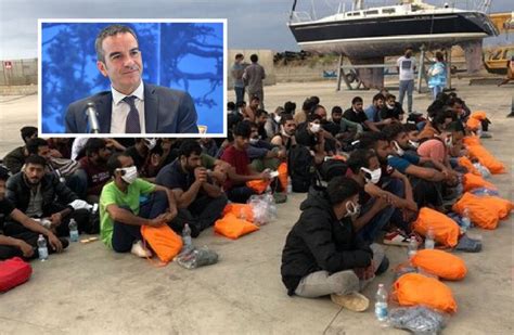 Migranti Scontro Sui Nuovi Cpr Occhiuto Tutte Le Regioni Facciano