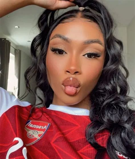 Bukayo Saka Girlfriend Who Is Tolami Benson Celebrity Biographies