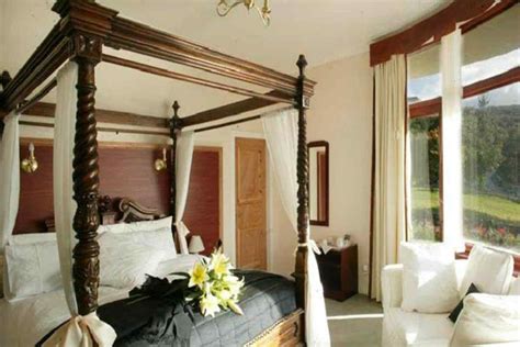 Royal Hotel, Ullapool | AerLingusVacationStore.com