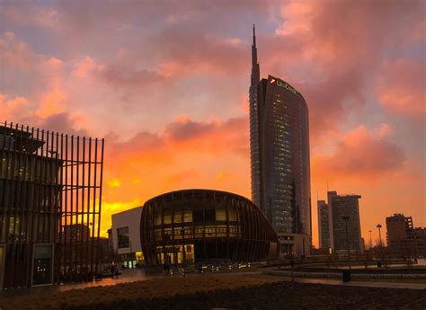 Unicredit Bank Romania: Services and Financial Overview