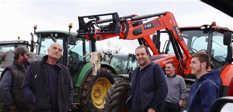 Matour Les Agriculteurs Du Secteur Se Mobilisent