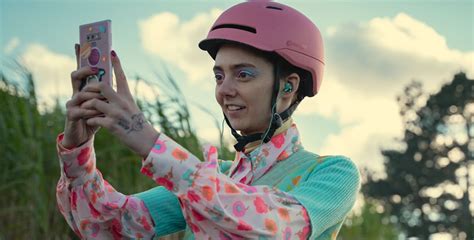 Sex Education Tanya Reynolds deixa o elenco da série Minha Série