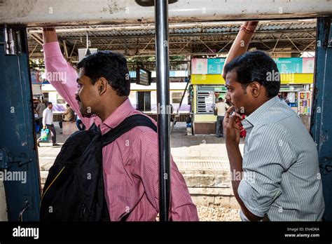 Mumbai Indiaasian Railway Stationwestern Linetraincommutersriders