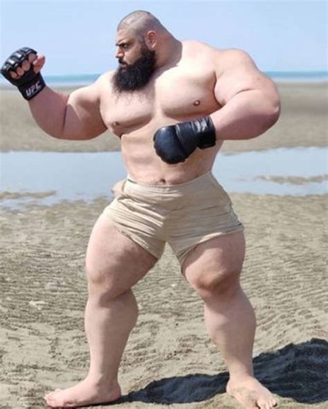 Saiba quem é o Hulk iraniano famoso na web que sonha em lutar MMA