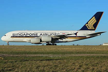 9V SKM Singapore Airlines Airbus A380 841