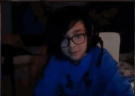 wigit wigitplays gif wigit wigitplays spencer discover share gifs