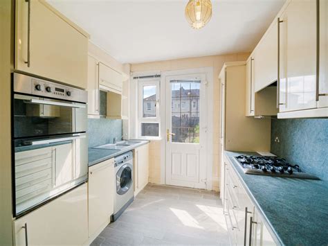 Property In Loanfoot Avenue Glasgow G13