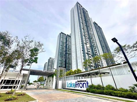 Condominium For Sale 3 Bedroom 1390 Sqft Lakefront Residence