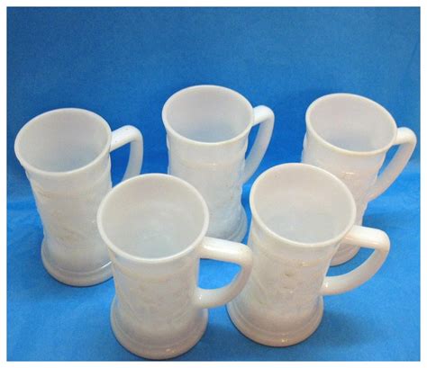 Five Vintage Federal Milk Glass Beer Steins S Good Condition