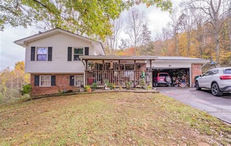 Hurricane, WV Real Estate - Hurricane Homes for Sale | realtor.com®