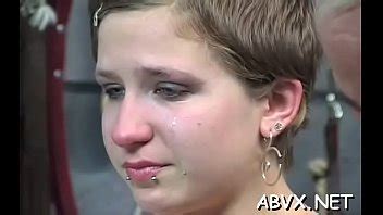 Nena se acaricia y se toca en éxtasis XVIDEOS