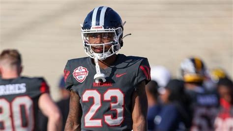 Patriots Take Jackson State S Isaiah Bolden Carrying Weight Of HBCUs