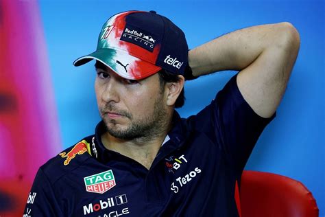 Checo P Rez A La Expectativa Horner Revel Los Planes De Red Bull