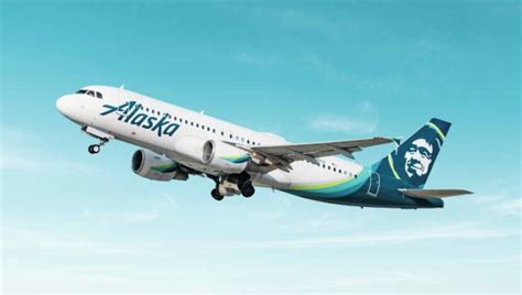 Alaska Airlines Makes Waves With Billion Hawaiian Takeover