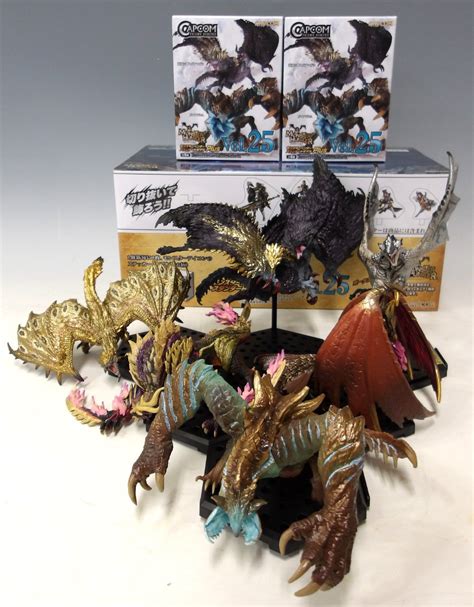 机の上でモンハンnow‼『モンスターハンター スタンダードモデル Plus Vol25』発売‼ 横浜ショールーム 株式会社ボークス