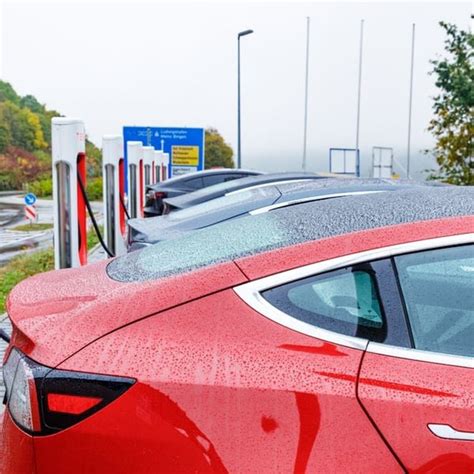 Charging Your Tesla Safely Can You Charge A Tesla In The Rain