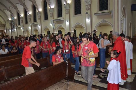 Dom Henrique Preside Missa Do Sacramento Do Crisma Na Catedral De