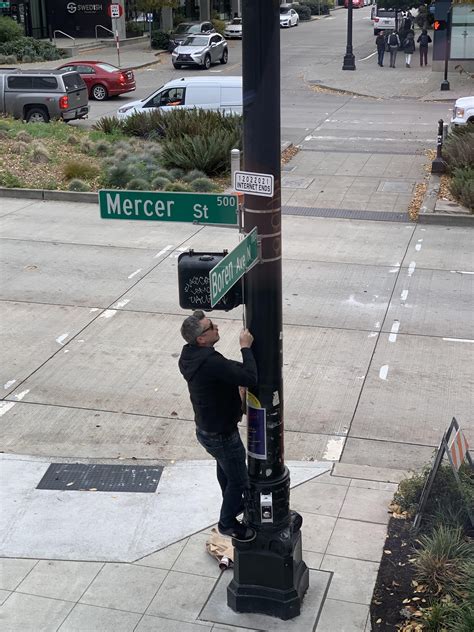 Spotted: Internet Ends Litterer : r/SeattleWA