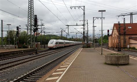 Die 110 169 0 In Fulda Hauptbahnhof Mit Dem Ice Sdb System Technik