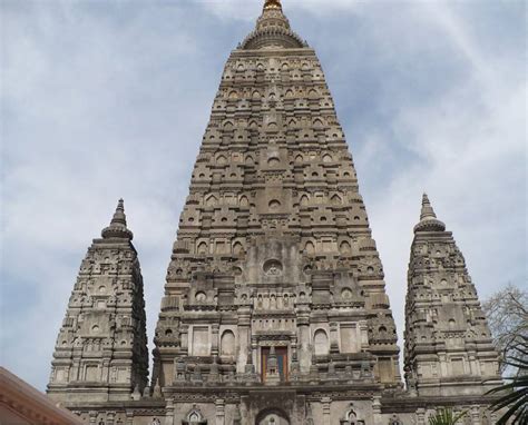 Mahabodhi Temple Gaya, Timings, History, Importance, Images