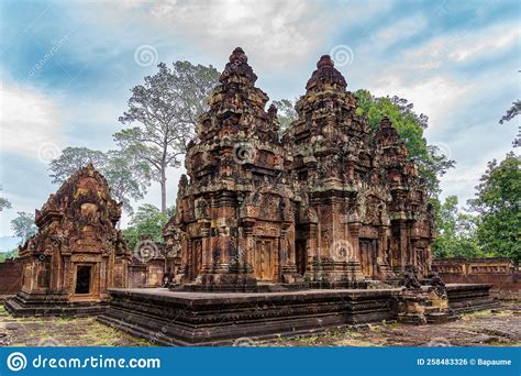 Cambodia Siem Reap The Archaeological Park Of Angkor Banteay Srei