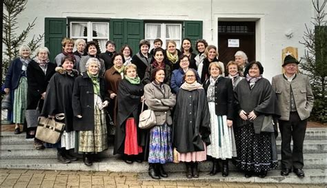 Besuch Im Trachtenkulturzentrum Holzhausen Samerberger Nachrichten