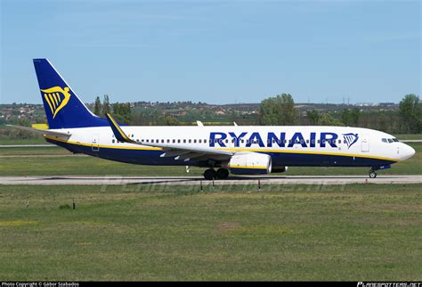 EI DPF Ryanair Boeing 737 8AS WL Photo by Gábor Szabados ID 832950